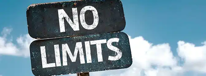 Individuelle geführte Flugtouren mit dem Ultraleichtflugzeug zu Wunschzielen in Europa